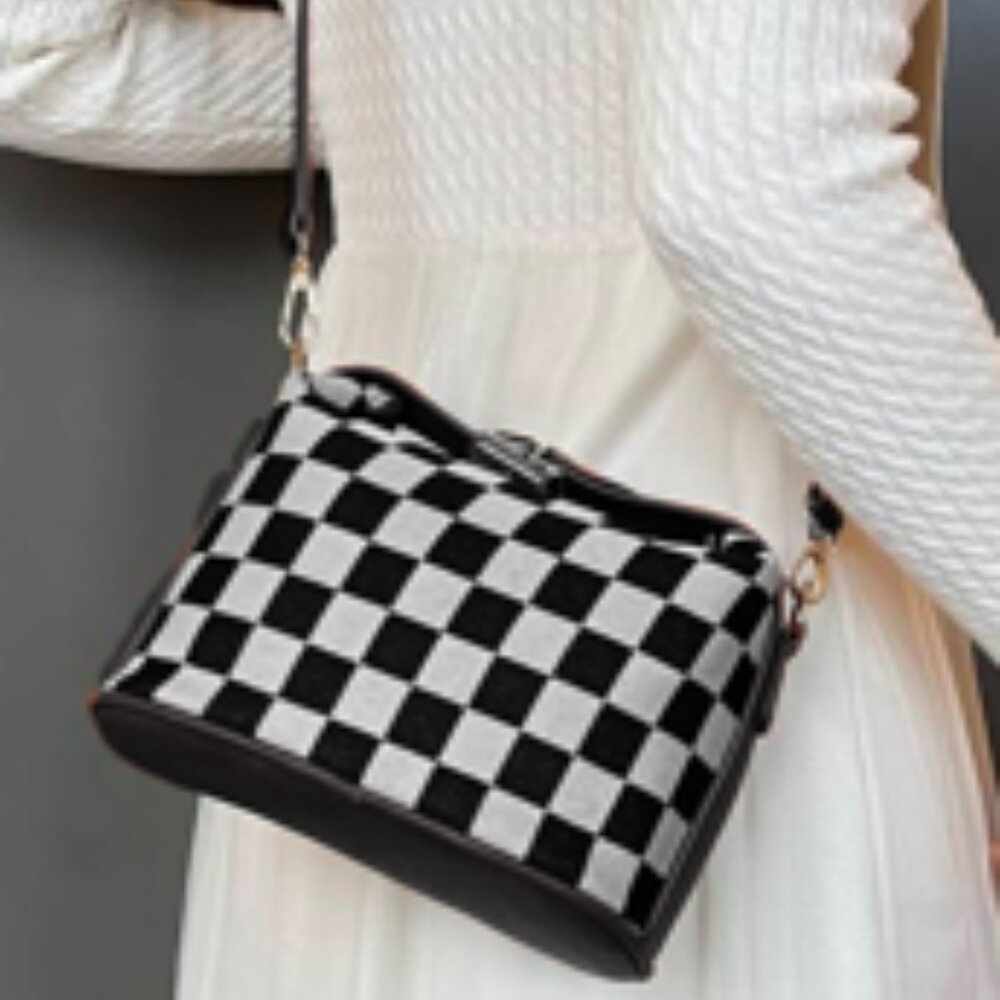 Checkered hollace crossbody cube tote bag - Picture 1 of 4